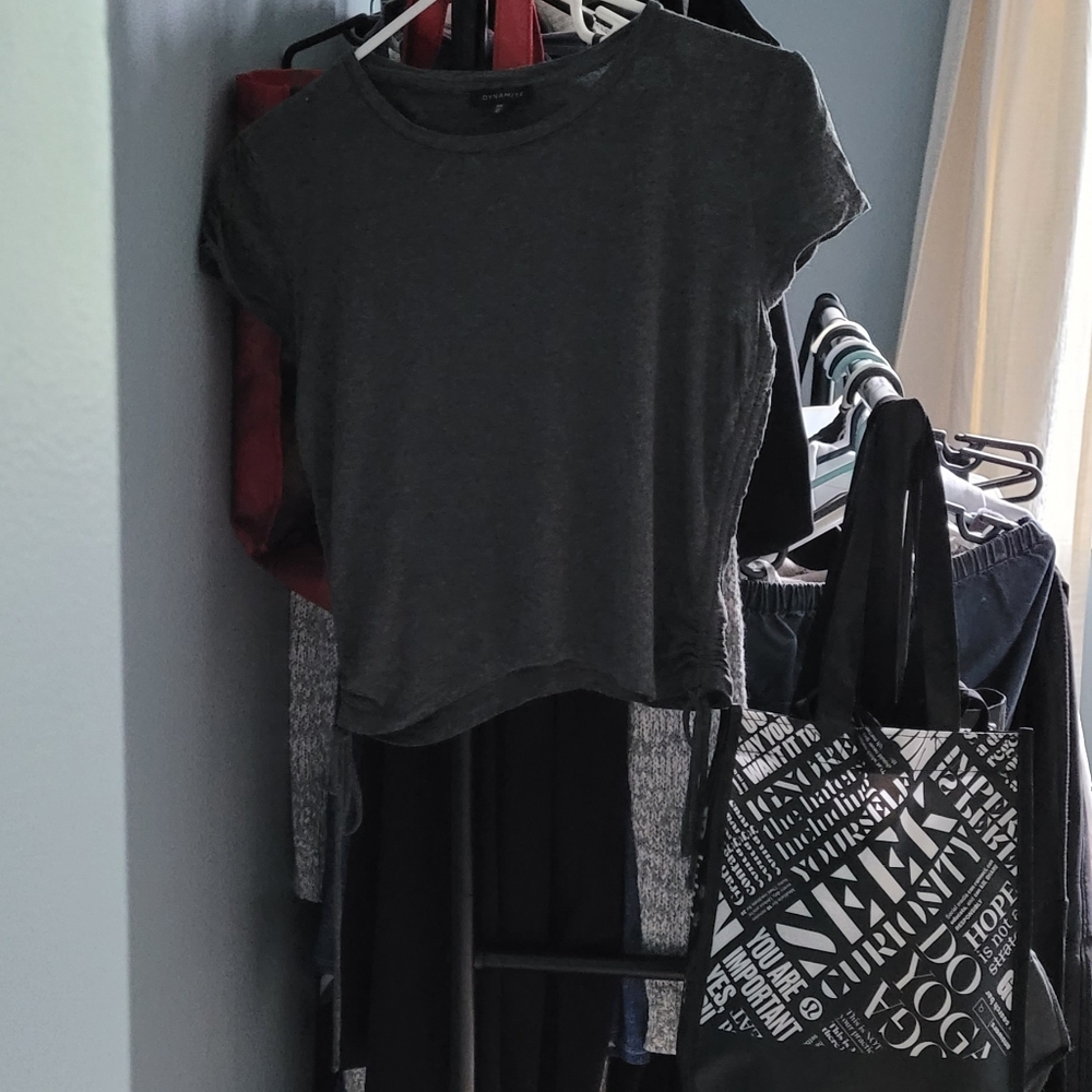 Dynamite t-shirt - Picture 3 of 4